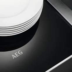 AEG 8000 NKD914T integroitava lämpölaatikko – mattamusta