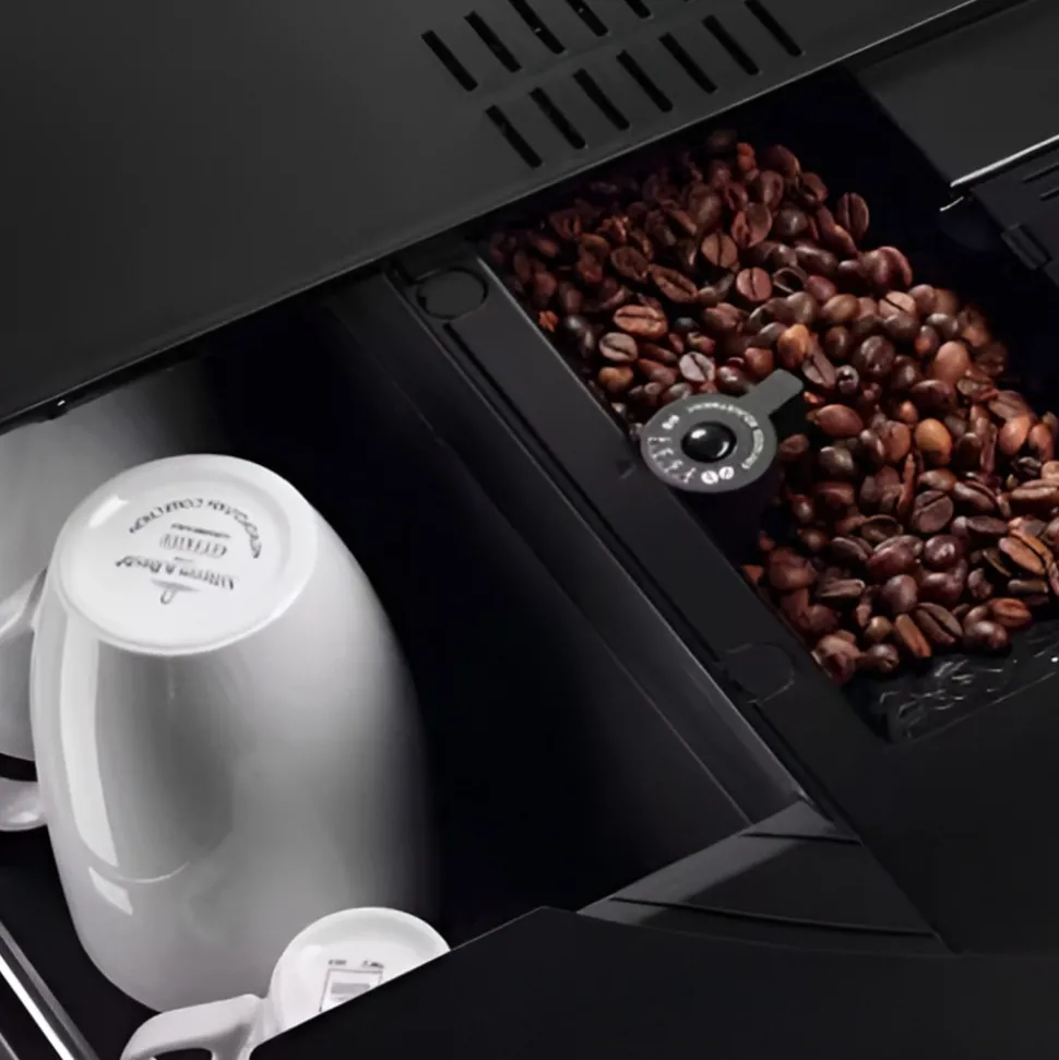 AEG 8000 TC8NK7B integroitava kahvikone – musta