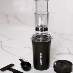 AeroPress Go Plus matkakahvinkeitin – Black