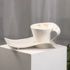 Cappuccino-kuppi aluslautasella Villeroy & Boch NewWave, 250 ml