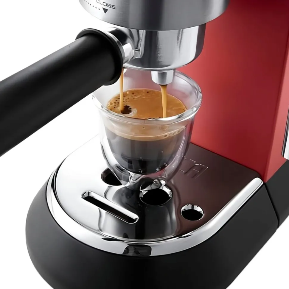 DeLonghi Dedica Style EC685.R ESE-espressokeitin – punainen
