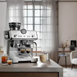 De’Longhi La Specialista Opera coffee machine EC9555.M