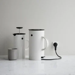 Elektroninen vedenkeitin Stelton EM77 White, 1.5 l
