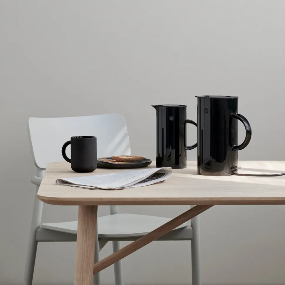 Elektroninen vedenkeitin Stelton EM77 Black, 1.5 l