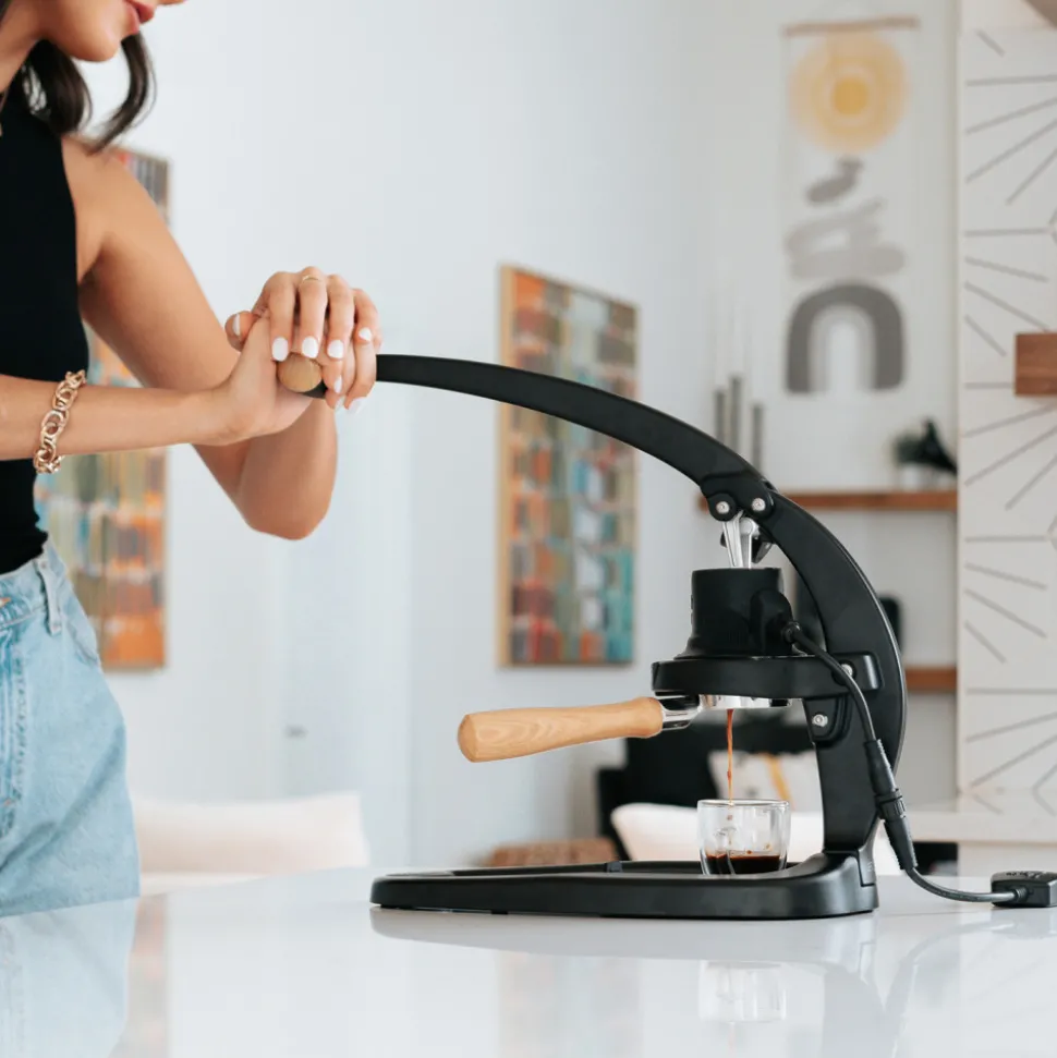 Flair 58 manuaalinen espressokeitin – musta