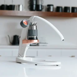 Flair Signature manuaalinen espressokeitin – valkoinen