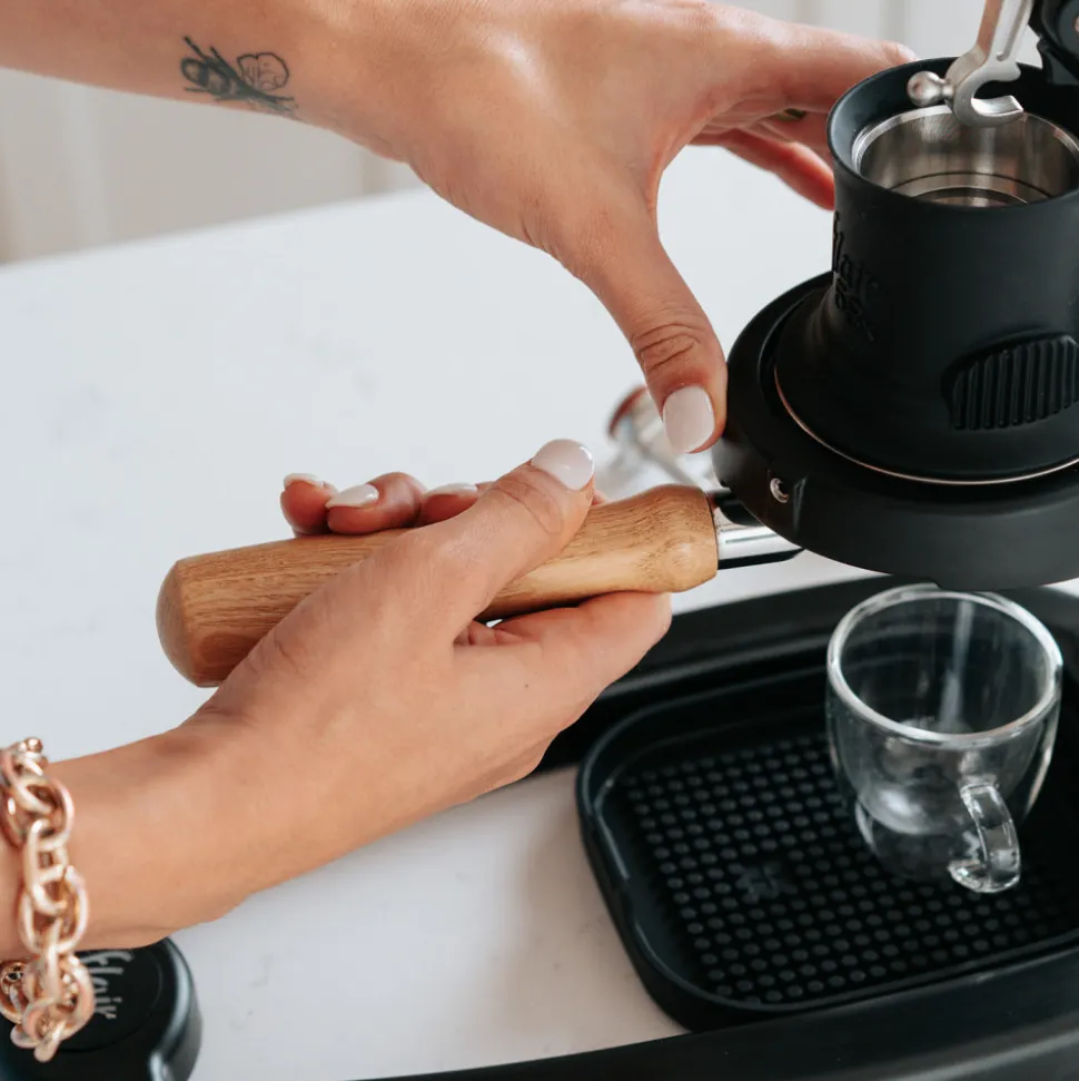 Flair 58x manuaalinen espressokeitin – musta