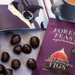 Forest Feast tummalla suklaalla kuorrutetut viikunat, 140 g