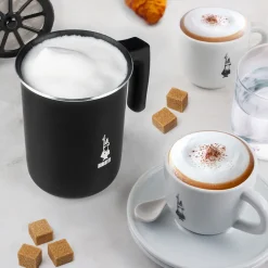 Manuaalinen maidonvaahdotin Bialetti Perfetto Crema, 160 ml