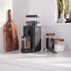 Moccamaster KM5 sähkökäyttöinen kahvimylly – mattamusta