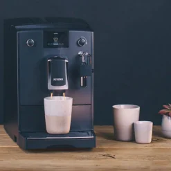 Nivona CafeRomatica NICR 550 kahviautomaatti – musta