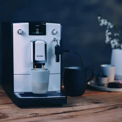 Nivona CafeRomatica NICR 560 kahviautomaatti – musta/valkoinen