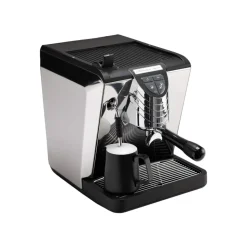 Nuova Simonelli Oscar II espressokone – puoliammattimainen, musta/hopea