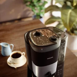 Philips All-in-1 Brew HD7900/50 kahvinkeitin myllyllä – musta/hopea