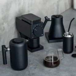 Pressopannu Fellow Clara Matte Black, 0,7 l