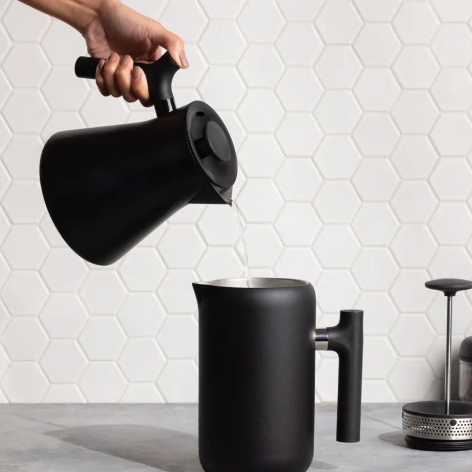 Pressopannu Fellow Clara Matte Black, 0,7 l
