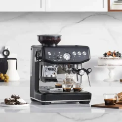 Sage the Barista Express™ Impress SES876BTR espressokeitin – musta tryffeli