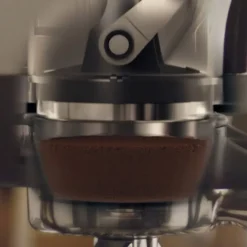 Sage the Barista Express™ Impress SES876BST espressokeitin – musta