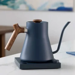 Sähköinen vedenkeitin Fellow Stagg EKG Electric Stone Blue Walnut, 0,9 l