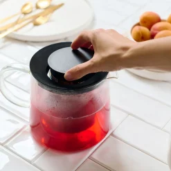 Sihdillä varustettu haudutuskannu Homla MILBO kahville ja teelle, 1 l