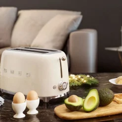 Smeg TSF01CREU 50’s Retro Style leivänpaahdin – 950 W, kermanvärinen