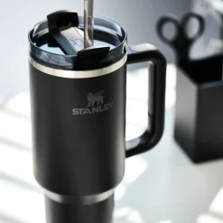 Termosmuki Stanley Quencher H2.0 Flowstate™ Black, 1,2 l