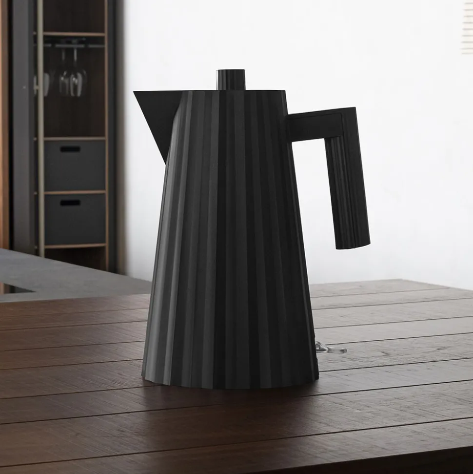 Vedenkeitin Alessi Plisse Black, 1,7 l