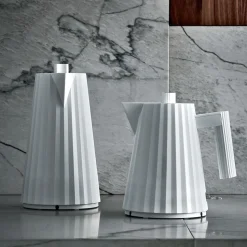 Vedenkeitin Alessi Plisse White, 1 l