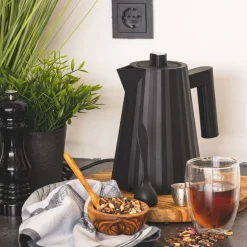 Vedenkeitin Alessi Plisse Black, 1 l